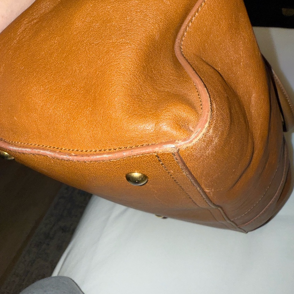 Yves Saint Laurent Brown Leather Medium Cabas Chyc Tote - Picture 14 of 15